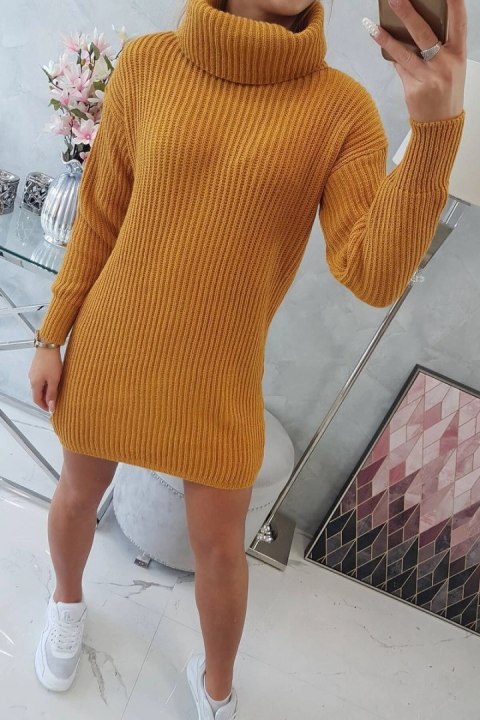 Sweter z golfem musztardowy