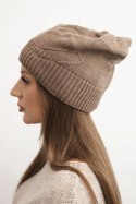 Czapka damska zimowa z wełną o prążkowanym splocie K471 mocca