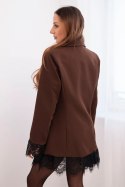 Marynarka damska z koronką na dole i przy mankietach brązowa