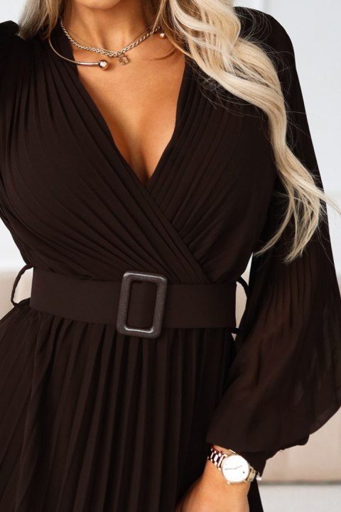 414-11 KLARA plisowana elegancka sukienka midi z paskiem i dekoltem - czekoladowa
