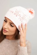 Czapka damska zimowa z wełną w ozdobny splot z pomponem K467 biała + pomarańćzowa
