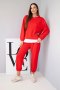 Komplet damski z masełkowy z luźną bluzą i spodniami dresowymi czerwony
