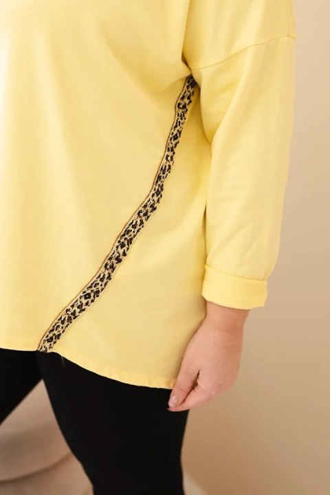Bluzka damska Plus Size bawełniana z podwijanym rękawem i lampasem w panterkę żółty