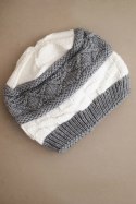 Czapka damska zimowa wełniana z ozdobnym splotem K446 biała + szara