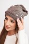 Czapka damska zimowa wełniana z ozdobnymi aplikacjami K468 mocca