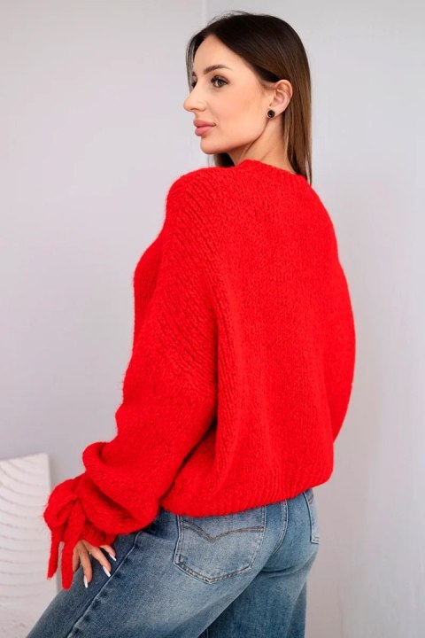 Sweter damski z dodatkiem moheru z grubym splotem i ozdobnymi rękawami czerwony
