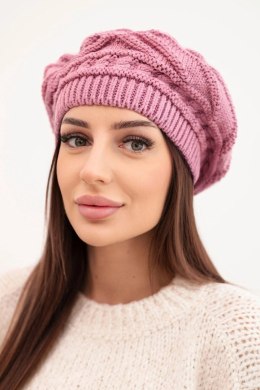 Czapka damska zimowa wełniana o luźnym fasonie i ozdobnym splocie K378 fioletowa