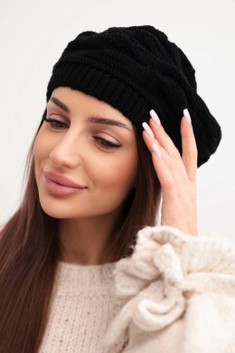 Czapka damska zimowa wełniana z ozdobnym splotem i dżetami K397 czarna
