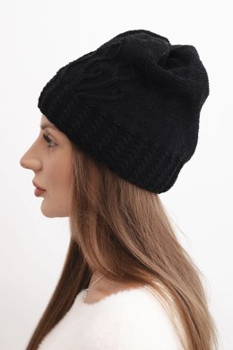 Czapka damska zimowa wełniana z ozdobnym tłoczeniem K474 czarna