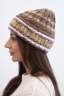 Czapka damska zimowa z kolorową przędzą i elastycznym ściągaczem K352 cappuccino