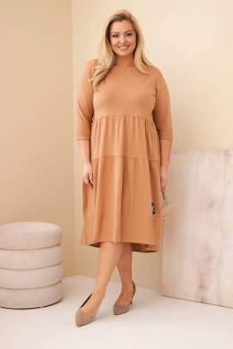 Sukienka damska bawełniana Plus Size z falbanami i podwiniętym rękawem camelowa
