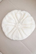 Czapka damska wełniana zimowa beret K414 ecru