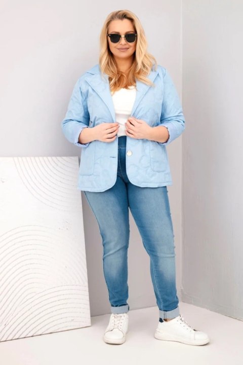 Kurtka damska Plus Size pikowana w kwiaty z kołnierzem i kieszeniami niebieska