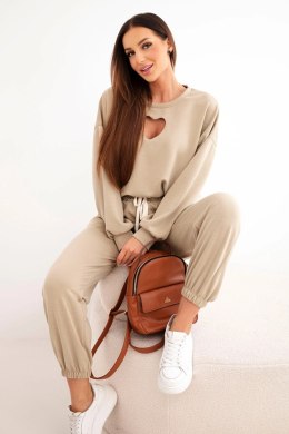 Komplet damski masełko z wycięciem w kształcie serca camelowy