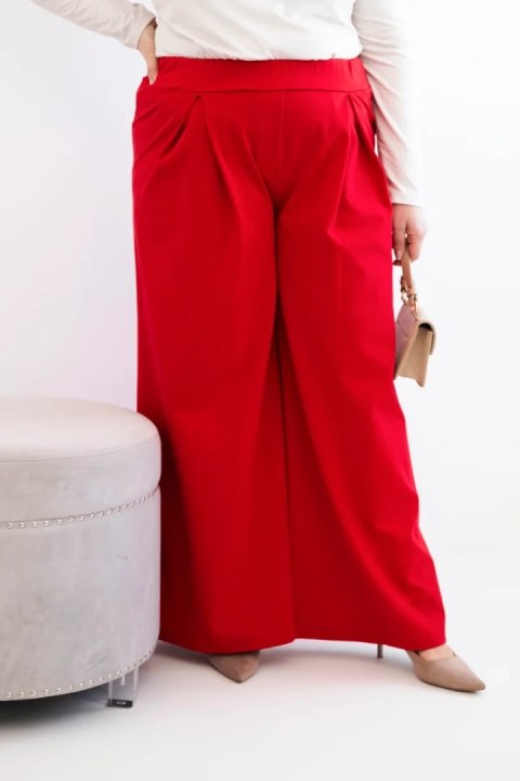 Spodnie damskie Plus Size z szerokimi nogawkami i plisowaniem czerwone
