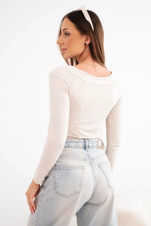 Bluzka damska wiskozowa z szerokim dekoltem i długim rękawem beżowa