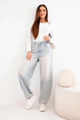 Bluzka damska wiskozowa z szerokim dekoltem i długim rękawem biała