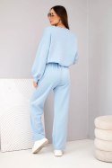 Komplet damski masełko bluza z broszką i spodnie z prostą nogawką niebieski