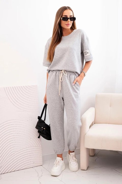 Komplet damski z wiskozy masełko z krótkim rękawem i spodniami szary