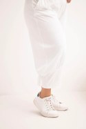 Spodnie damskie Plus Size z obniżonym krokiem i gumką w pasie białe