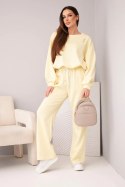 Komplet damski masełko bluza z broszką i spodnie z prostą nogawką cytrynowy