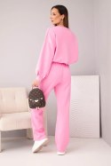 Komplet damski masełko bluza z broszką i spodnie z prostą nogawką jasno różowy