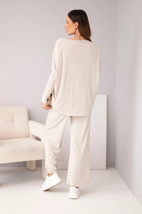Komplet damski wiskozowy z luźną bluzką i spodniami beżowy
