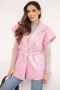 Kamizelka damska pikowana z paskiem i szerokim kołnierzem jasno różowa