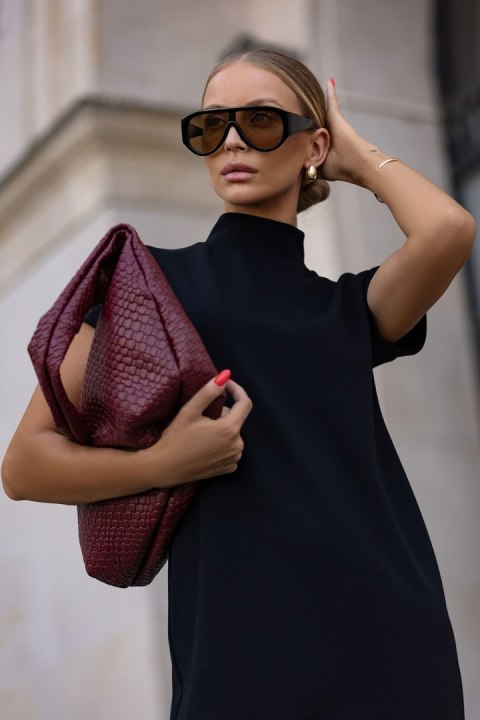 Czarna sukienka dzianinowa z golfem KLER