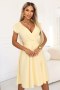 348-13 SCARLETT rozkloszowana sukienka midi z kopertowym dekoltem i paskiem - masełkowy żółty