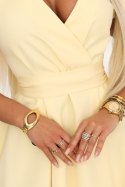 348-13 SCARLETT rozkloszowana sukienka midi z kopertowym dekoltem i paskiem - masełkowy żółty