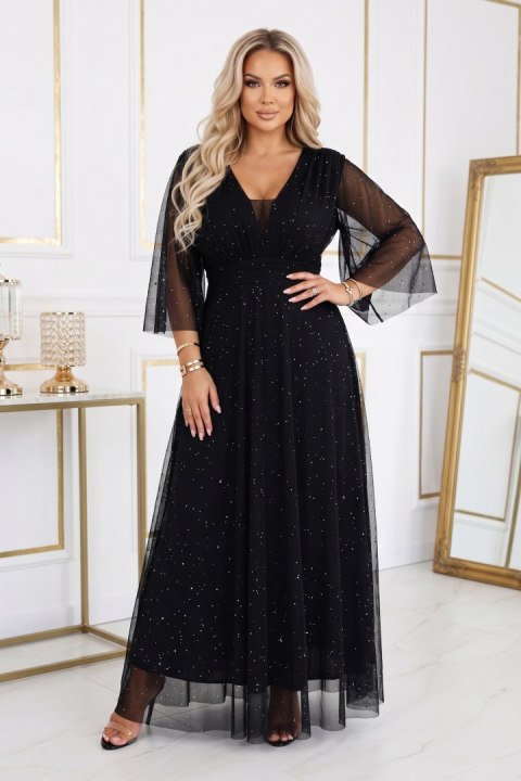 654-5 Długa połyskująca sukienka plus size z dekoltem i transparentnym rękawkiem - czarna