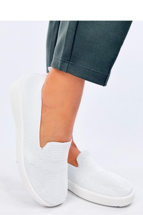 Buty sportowe Tenisówki damskie wsuwane COMBE WHITE - Inello Buty sportowe Tenisówki damskie wsuwane COMBE WHITE - Inello