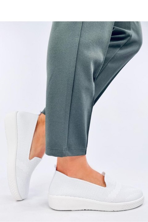 Buty sportowe Tenisówki damskie wsuwane COMBE WHITE - Inello Buty sportowe Tenisówki damskie wsuwane COMBE WHITE - Inello