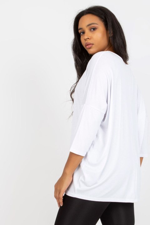 Bluzka damska Plus Size Model RV-BZ-5745.18 White - Relevance Bluzka damska Plus Size Model RV-BZ-5745.18 White - Relevance