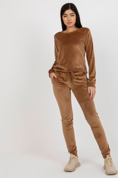 Komplet damski bluza spodnie dres Model RV-KMPL-6083.05 Camel - Rue Paris