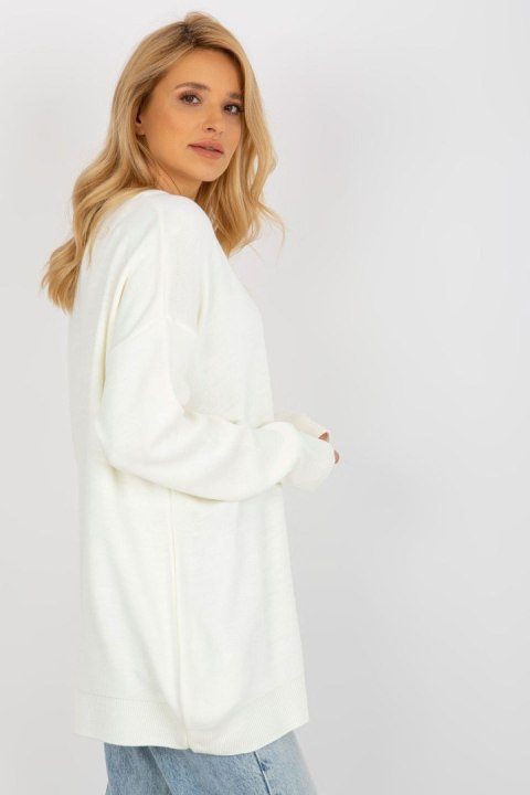 Sweter Damski Model BA-SW-10175.06X Ecru - Badu Sweter Damski Model BA-SW-10175.06X Ecru - Badu