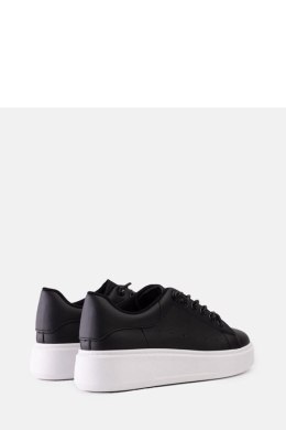 Czarne sneakersy z efektownym zdobieniem Asmait - Solea
